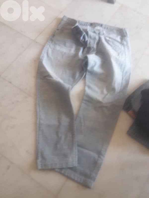 شروة ٧٥ قطعة او اكثر تياب واحذية 7