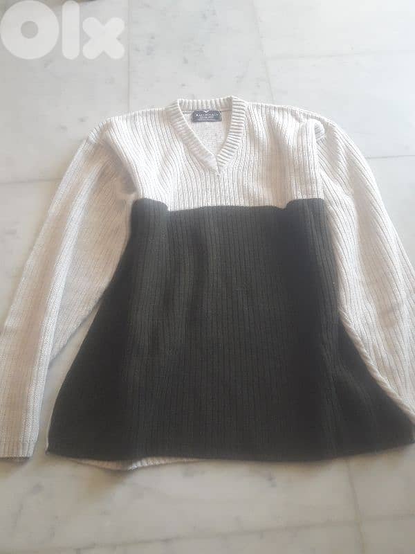 شروة ٧٥ قطعة او اكثر تياب واحذية 14