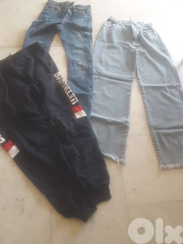 شروة ٧٥ قطعة او اكثر تياب واحذية 17