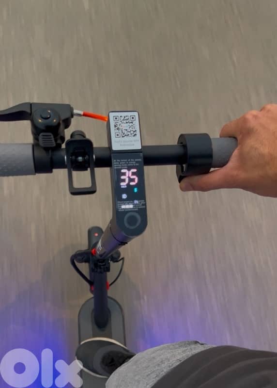 Electric Scooter 35KM Speed with Front Suspension & Two Side Strip LED 2