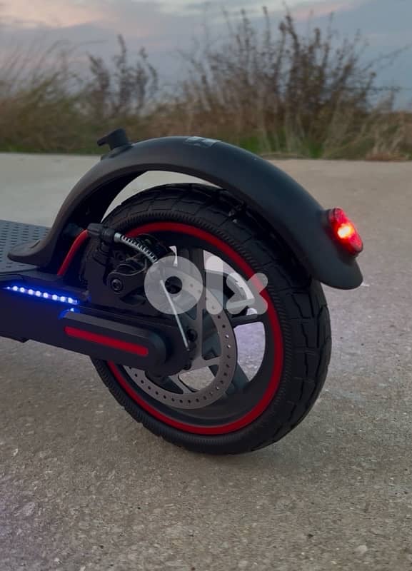 Electric Scooter 35KM Speed with Front Suspension & Two Side Strip LED 4