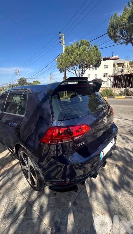 Volkswagen GTI 2015 0