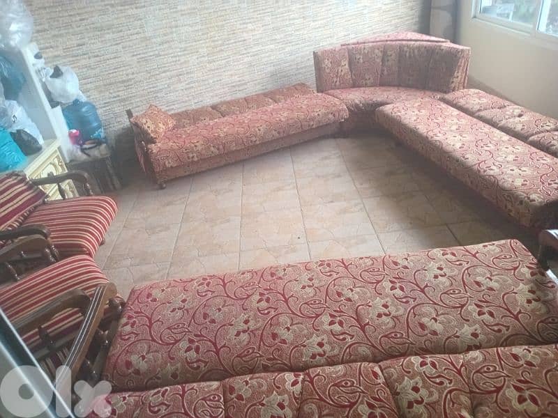 طقم شبه جديد ٦ قطع 1