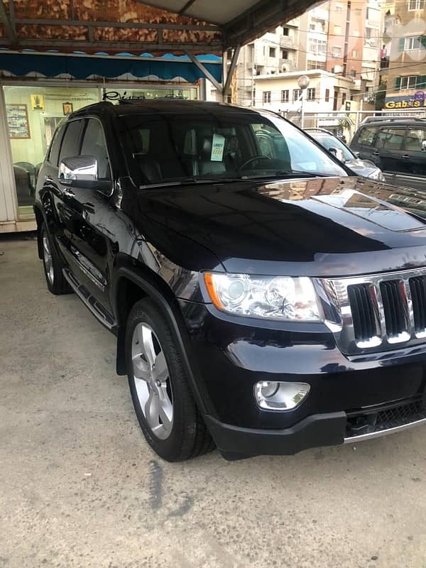 Jeep Cherokee 2011 0