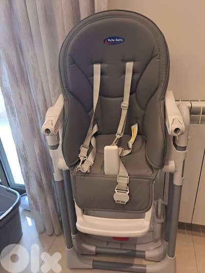 eating chair/ high chair