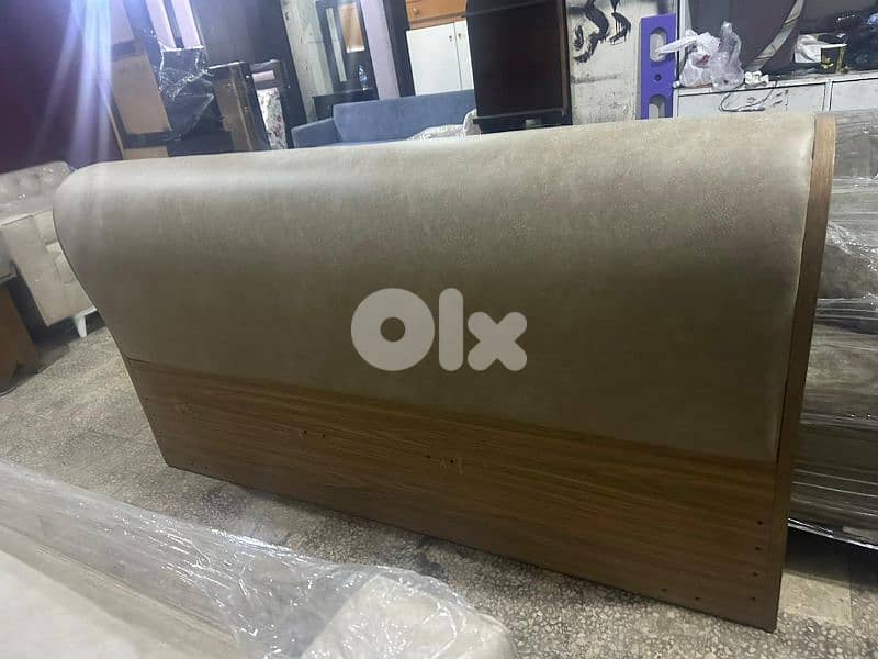 تخت مجوز كتير مرتب شغل بيوتي هوم مفرش إيطالي حديد 3