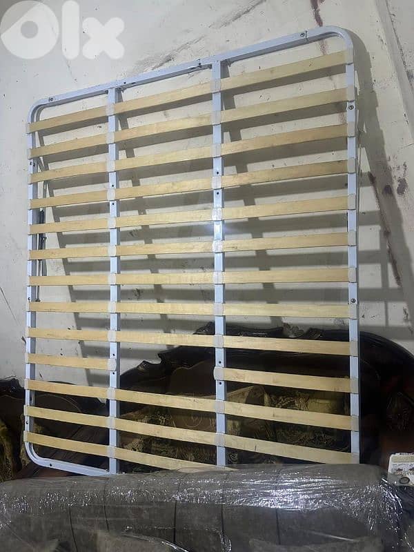 تخت مجوز كتير مرتب شغل بيوتي هوم مفرش إيطالي حديد 4