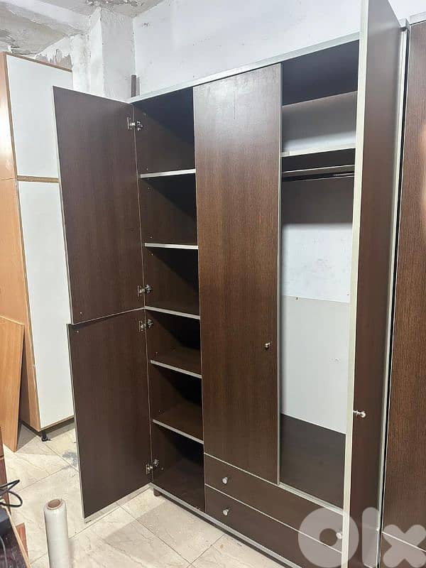 خزانة شغل توصاية عدد اتنين شبه جديد 1