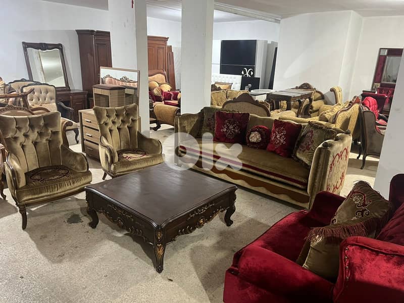 طقم كنبايات ملكي خشب زان اربع قطع وطاولة 4