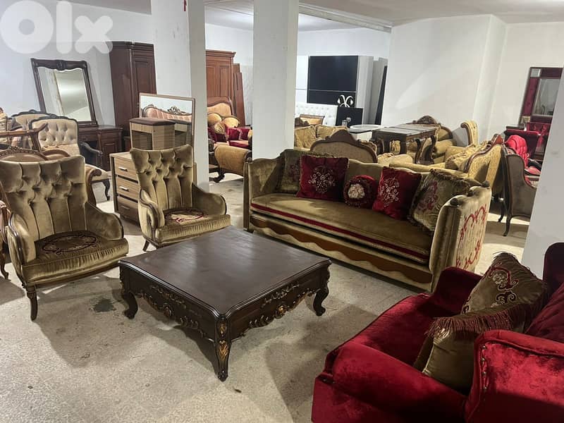 طقم كنبايات ملكي خشب زان اربع قطع وطاولة 4