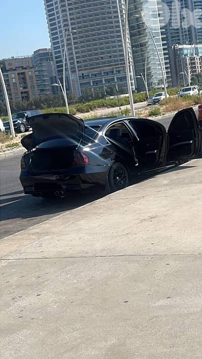 بي ام دبليو الفئة 5 2006