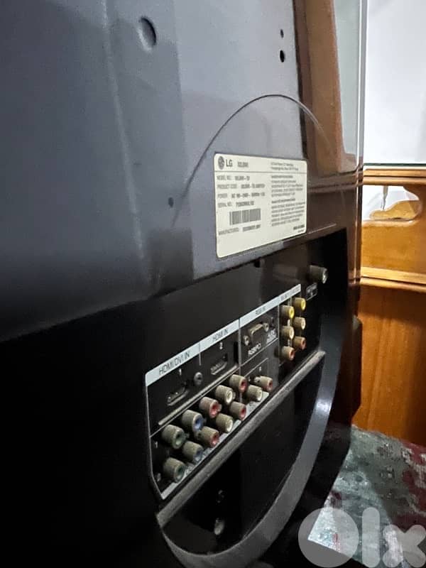 LG 32” LCD TV – Working Screen (HDMI Broken) 1