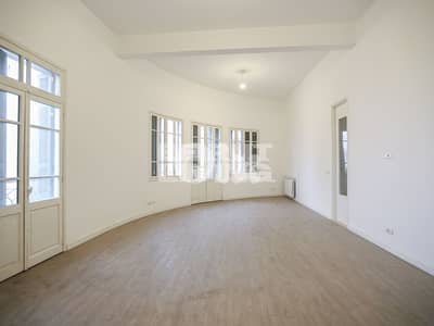 Traditional & Charming | Spacious | Terrace | 24/7