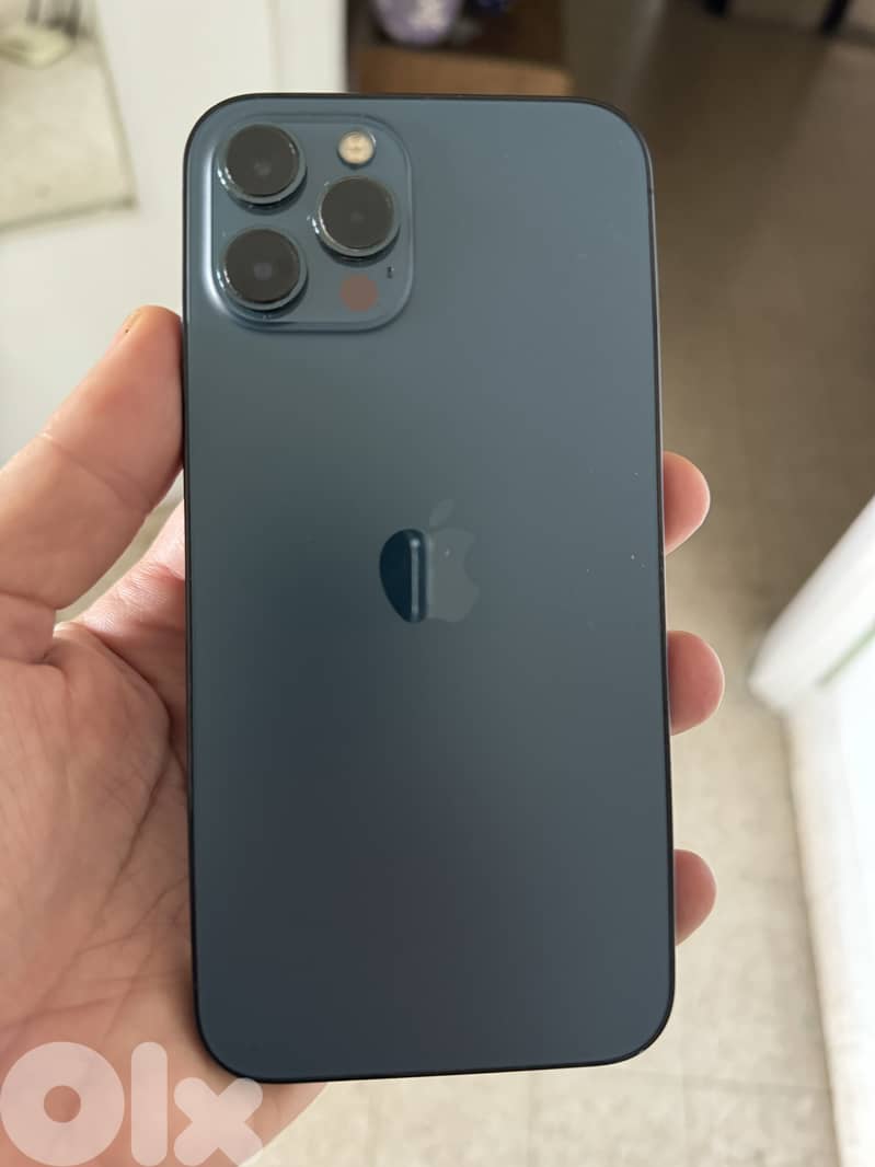 Iphone 12 Por Max 256GB in great condition like new! 0