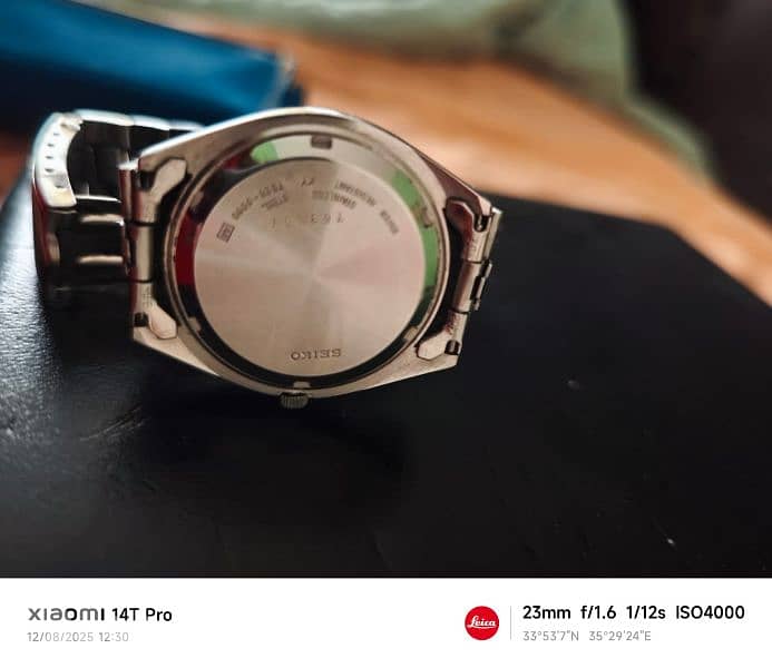 Vintage Seiko 5 watch 2
