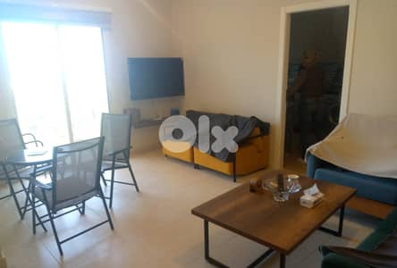 Apartment For Sale In Amchit - شقة للبيع في عمشيت