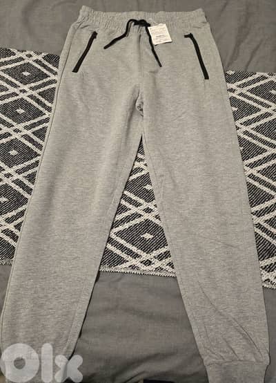 2 pants pull and bear and lc waikiki new size xs
