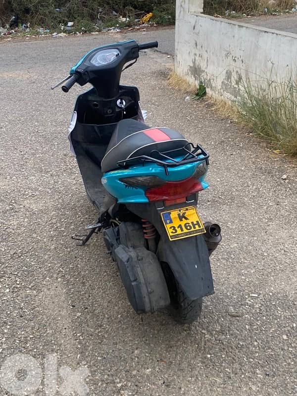 V150cc Azzo 2018 1