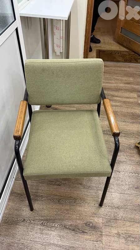 Used chairs for sale 0