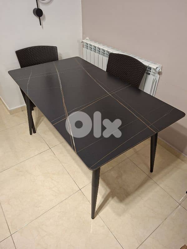 طاولة سيراميك 0