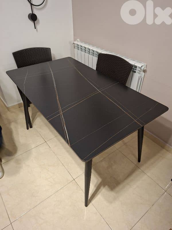 طاولة سيراميك 3