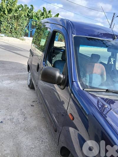 رينو كانجو 2000