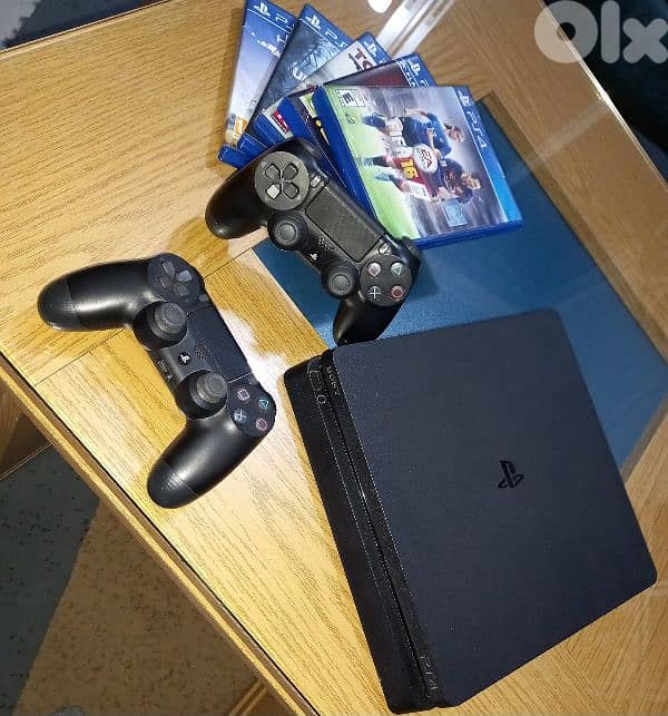 PlayStation 4 slim for Sale – Excellent Condition 0