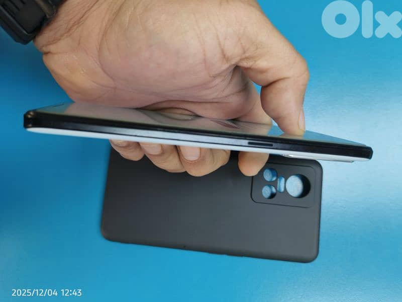 Realme GT Neo 3 256/12 ram like new 4