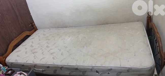 تخت مجوز و خزائن