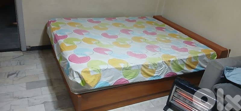 تخت مجوز و خزائن 1