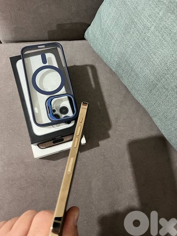 iphone 13 pro like new 4