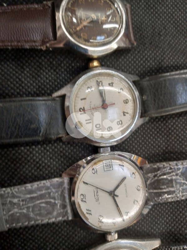 5 vintage Swiss watches manual movement all for 125$ 2