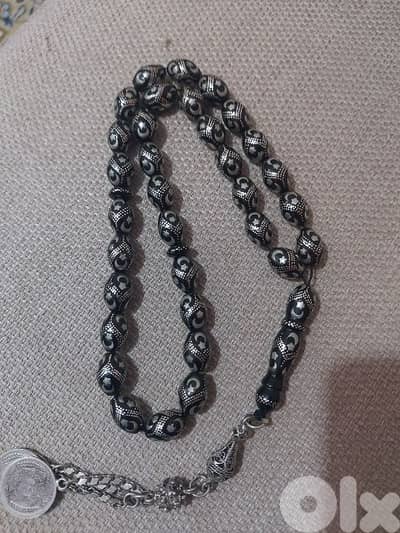 مسبحة يسر قديمة