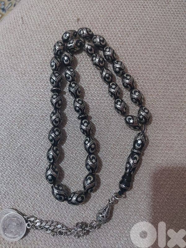 مسبحة يسر قديمة 0