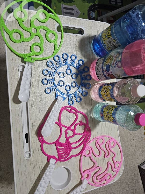 Bubble Set for Kids – Multiple Designs & Bubble Solutions Included! 3
