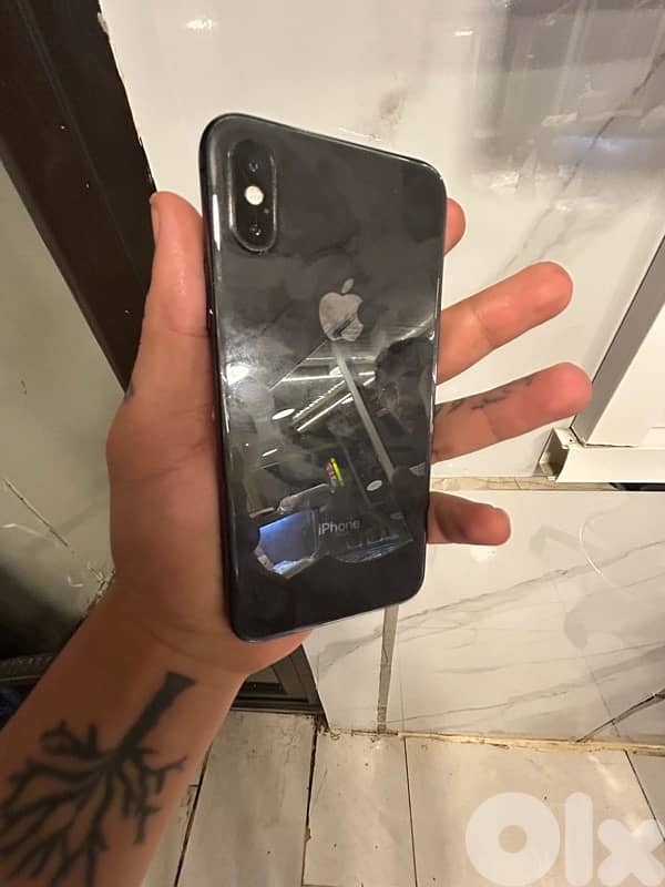 iphone xs 256 gb بيع او تبديل 1