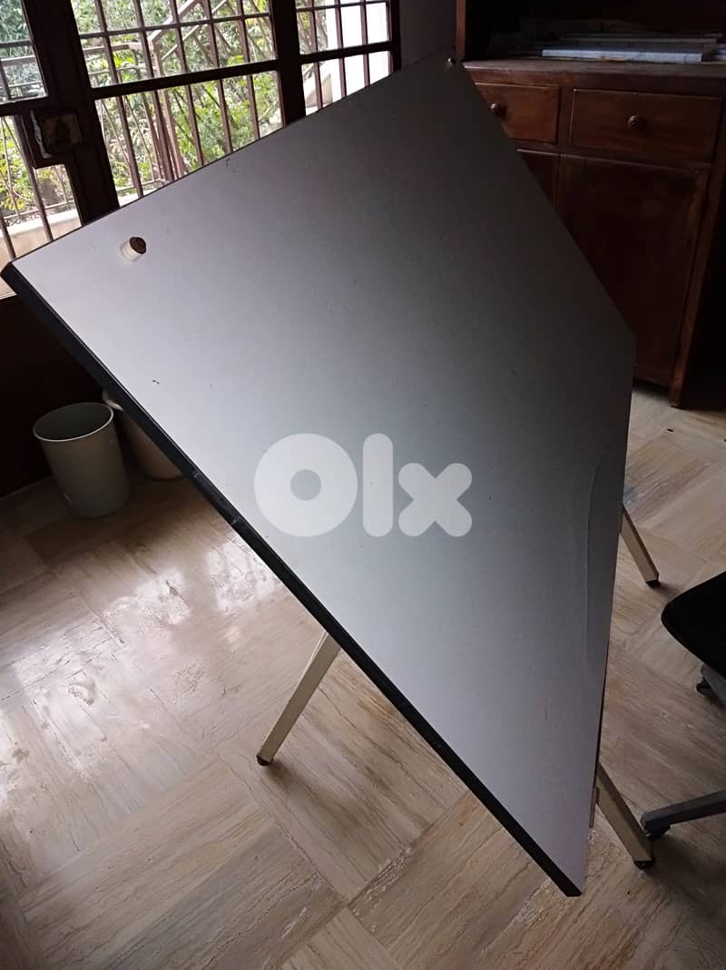 For sale Table drawing for Engineer /architect & Chair call 03606414 2