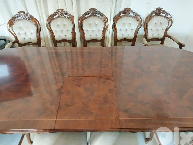 طاولة سفرة ١٠ كراسي 6