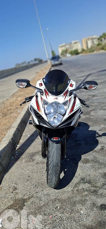 Suzuki GSX-R 600cc 2012 2