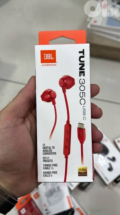 Jbl tune 305 usb-c wired earphones red
