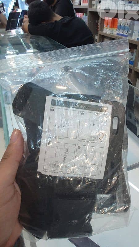 Smart phone magnetic neck holder 0