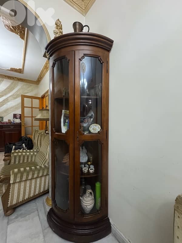 خزانة زاوية خشبية كلاسيكية(عدد ٢) 0