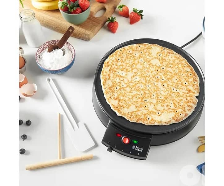 Russell Hobbs Crêpe & Pancake Maker 3