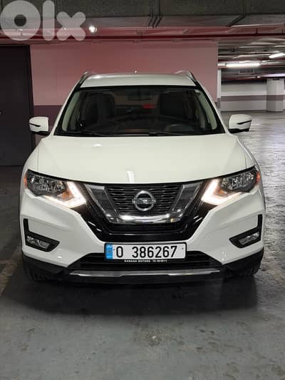 Nissan Rogue 2017 (Very Low Mileage!) Nissan Rogue 2017 (Very Low Mileage!)