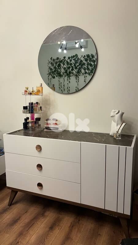 dressing vanity table 0