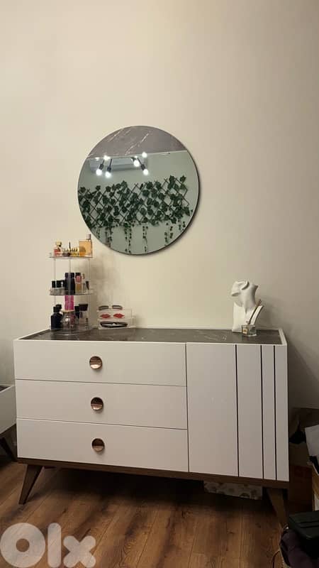 dressing vanity table 1