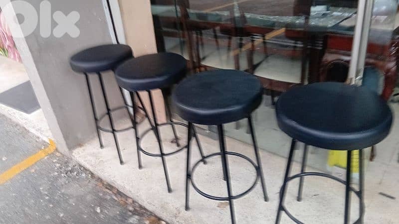 كراسي بار اوروبي شبه جديد 0