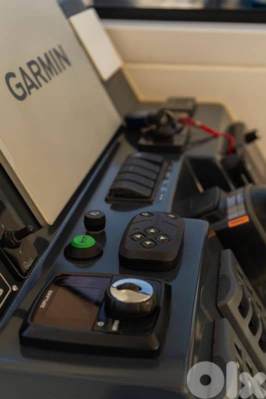 silver craft fishing boat 13