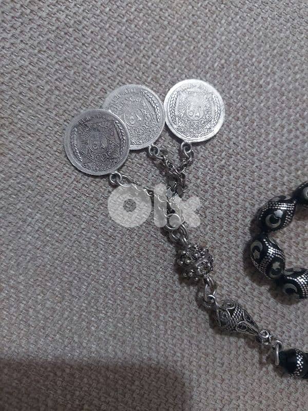 مسبحة يسر قديمة 2