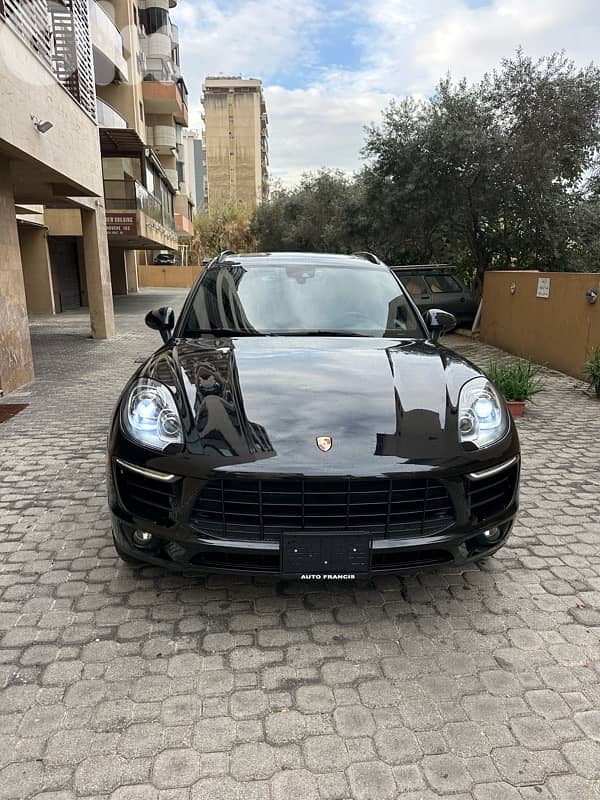 Porsche Macan S 2018 black on black (clean carfax-67000 miles) 0